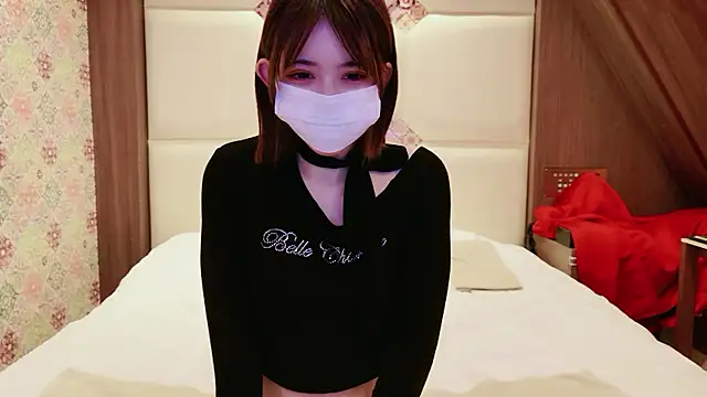 NANA chan 1 online show from 10.18.25