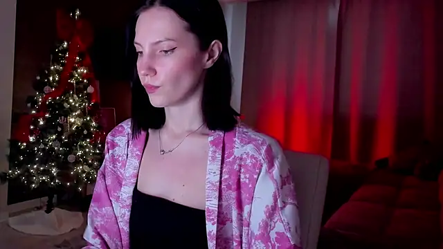 Snapshot of AdeleShinemm chatting on 12.22.25 AdeleShinemm online show from 12.22.25