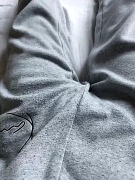 luckylover2024 online show from 04.14.26