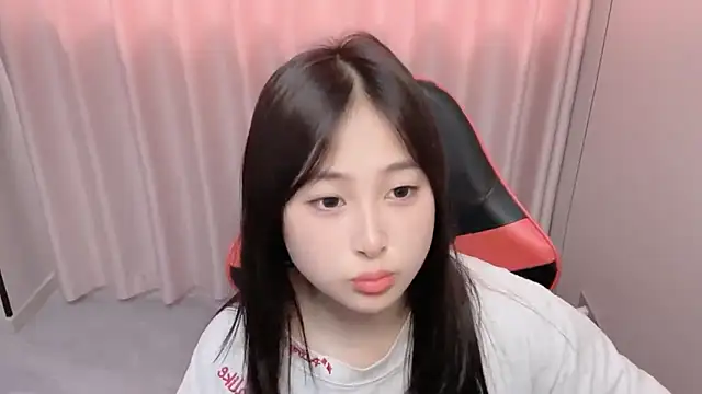 Snapshot of xxz98 chatting on 04.26.26 xxz98 online show from 04.26.26