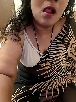 Aunty Boy 143 online show from 10.08.25