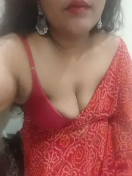 Snapshot of Aunty_Boy_143 chatting on 07.28.26 Aunty Boy 143 online show from 07.28.26