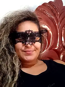 RaphinhaSanches online show from 10.25.25