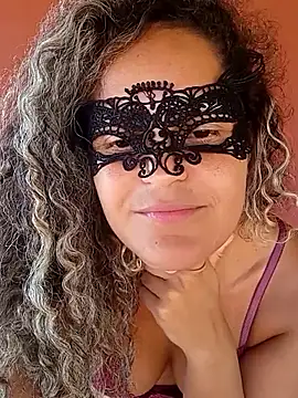 RaphinhaSanches online show from 12.05.25