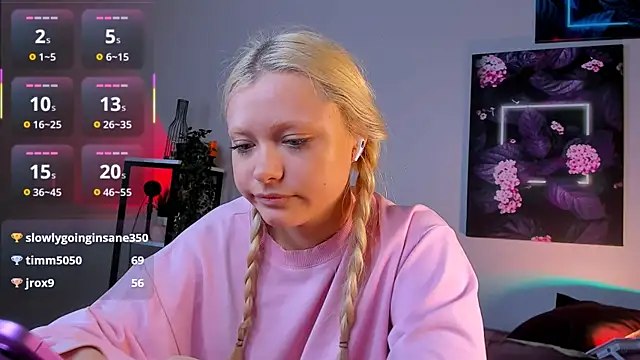 Millie Vanillies online show from 11.28.25