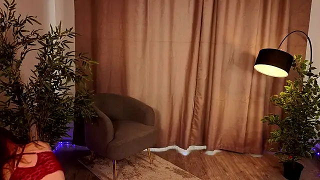 TiannaBorlace online show from 04.11.26