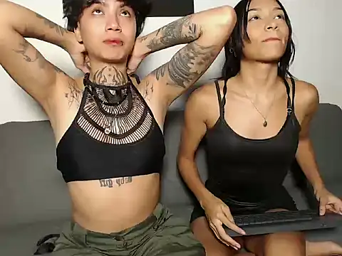 Snapshot of ParisAndVi chatting on 10.17.25 ParisAndVi online show from 10.17.25