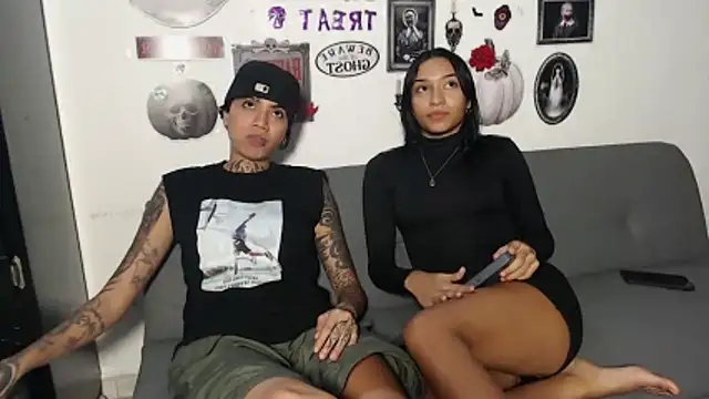 Snapshot of ParisAndVi chatting on 10.26.25 ParisAndVi online show from 10.26.25