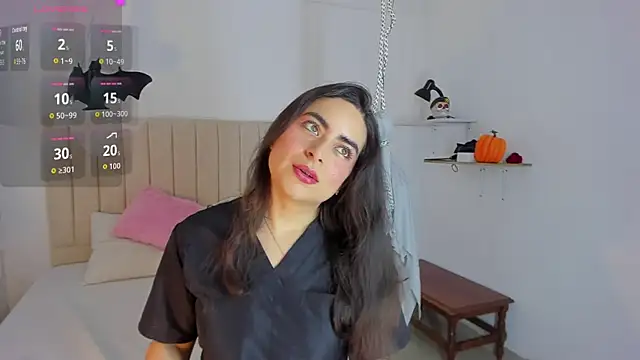 sashaa petit online show from 10.27.25