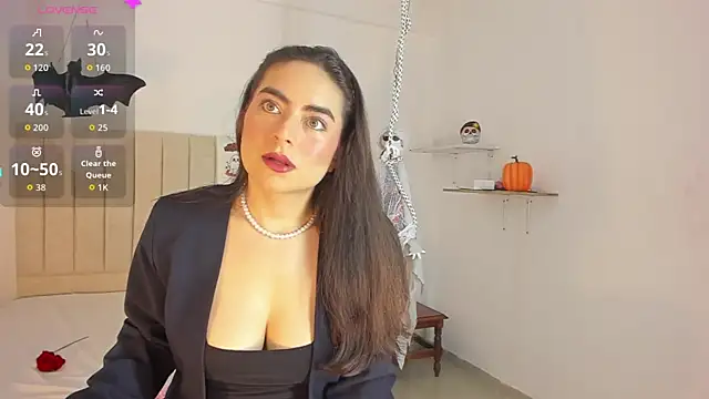 sashaa petit online show from 11.01.25