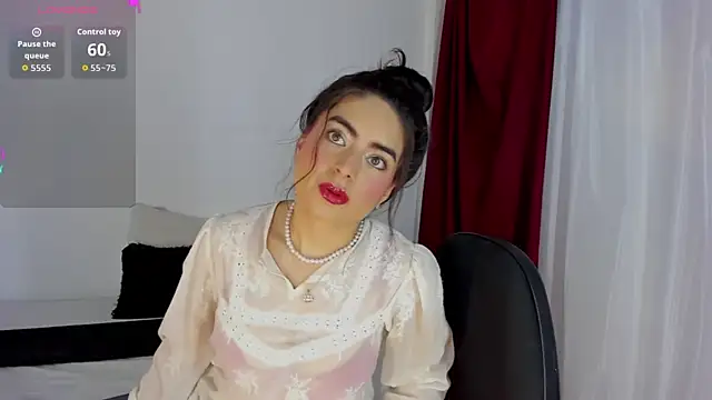 sashaa petit online show from 11.11.25