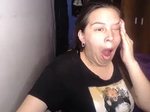 cloequeen15 online show from 02.28.26