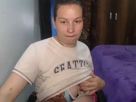 cloequeen15 online show from 04.12.26