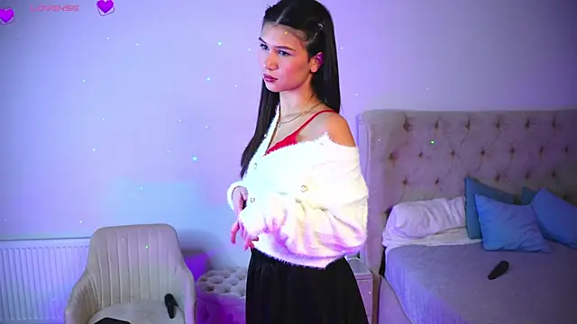 LaylaHoeft online show from 10.02.25