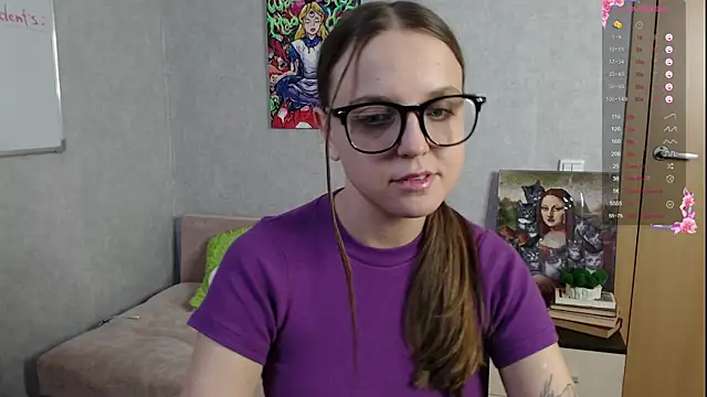 Snapshot of Violetwin chatting on 10.01.25 Violetwin online show from 10.01.25