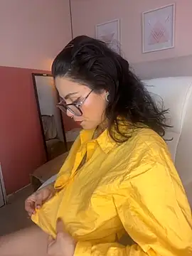 Esmeralda CO online show from 12.02.25