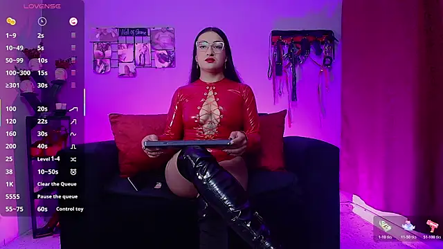 Daphne Clarke online show from 10.20.25