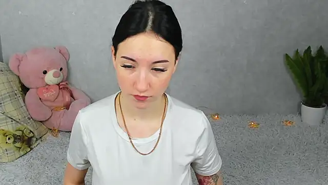 EileenMoores online show from 11.27.25