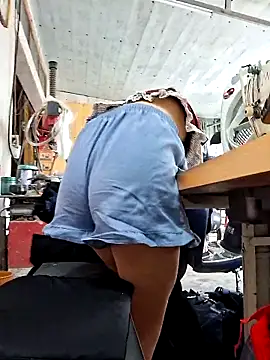 irina hana online show from 10.26.25