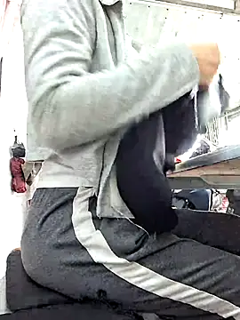 irina hana online show from 11.28.25