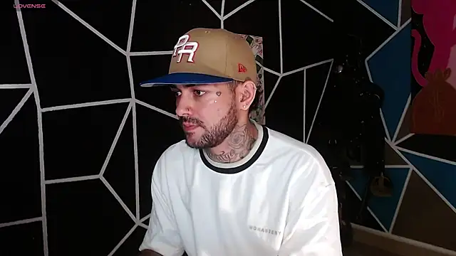 nicolastorres99 online show from 10.30.25