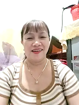 Snapshot of Baby-ladysweets20 chatting on 10.14.25 Baby-ladysweets20 online show from 10.14.25