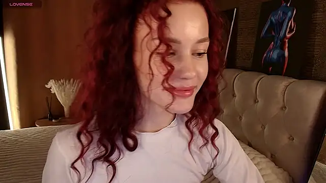 Snapshot of Aria_Mila chatting on 06.28.26 Aria Mila online show from 06.28.26