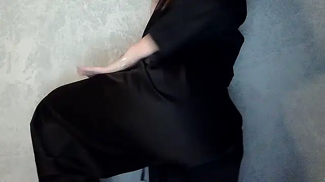 Snapshot of SweetLoraa chatting on 09.29.25 SweetLoraa online show from 09.29.25