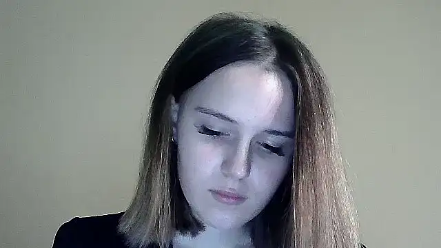 Snapshot of SweetLoraa chatting on 10.10.25 SweetLoraa online show from 10.10.25