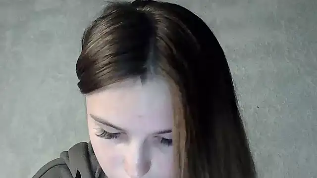 Snapshot of SweetLoraa chatting on 10.12.25 SweetLoraa online show from 10.12.25