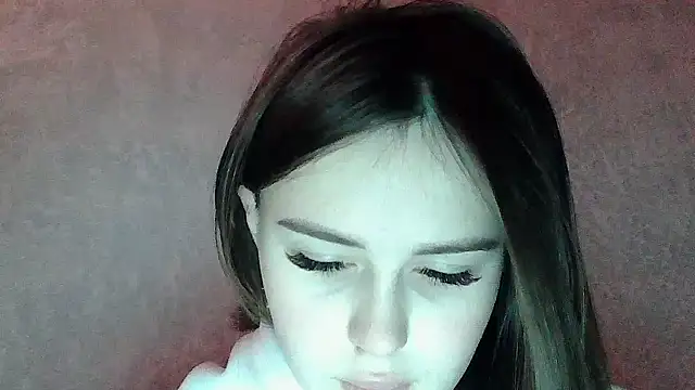 SweetLoraa online show from 02.06.26