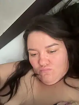 Snapshot of SunnyLeila2101 chatting on 09.18.25 SunnyLeila2101 online show from 09.18.25