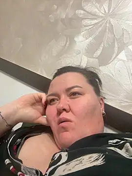 Snapshot of SunnyLeila2101 chatting on 09.23.25 SunnyLeila2101 online show from 09.23.25