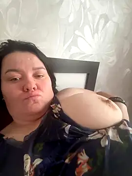 Snapshot of SunnyLeila2101 chatting on 11.12.25 SunnyLeila2101 online show from 11.12.25