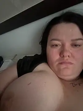 Snapshot of SunnyLeila2101 chatting on 11.20.25 SunnyLeila2101 online show from 11.20.25