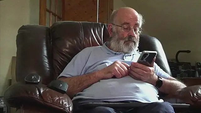 Snapshot of janzer13 chatting on 11.07.25 janzer13 online show from 11.07.25