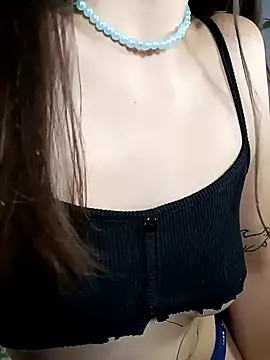 Snapshot of Maia_0 chatting on 12.14.25 Maia 0 online show from 12.14.25