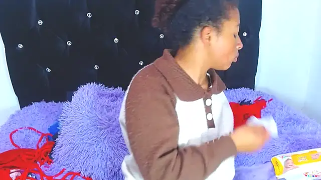 Snapshot of Gabi_Jhons_23 chatting on 12.23.25 Gabi Jhons 23 online show from 12.23.25