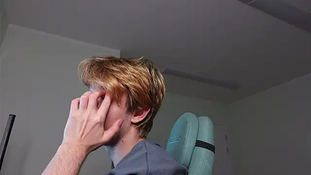 Logan Fraser online show from 11.30.25