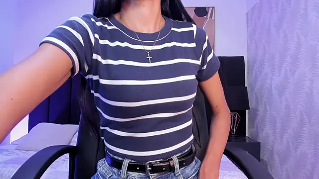 kaylaadams7 online show from 11.16.25