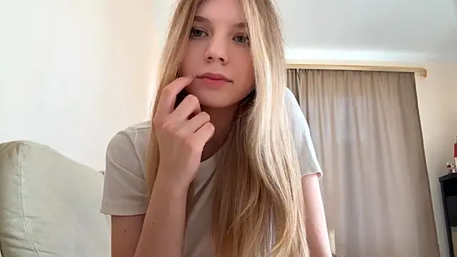 FruityXo online show from 10.08.25