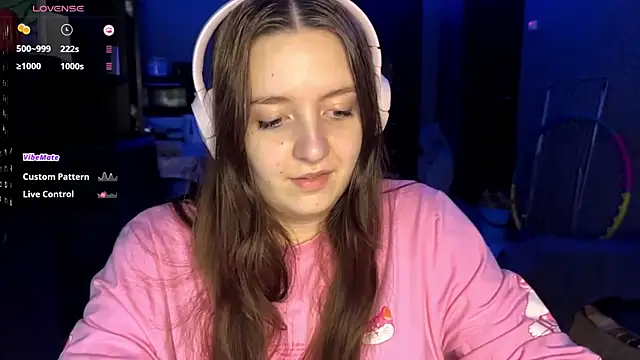 LauretteRagar online show from 09.24.25