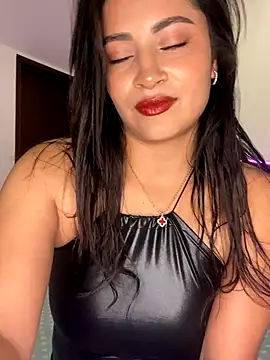 MiaAlarie online show from 10.10.25