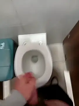 Snapshot of HairypapaK chatting on 01.13.26 HairypapaK online show from 01.13.26