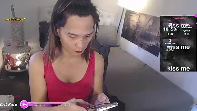 Snapshot of NinaDOM4CUM chatting on 11.26.25 NinaDOM4CUM online show from 11.26.25