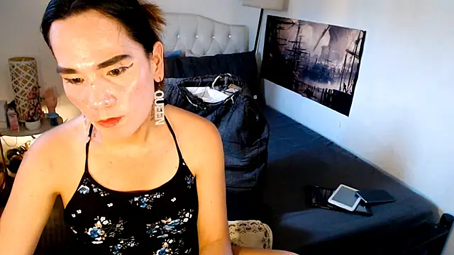 Snapshot of NinaDOM4CUM chatting on 05.15.26 NinaDOM4CUM online show from 05.15.26