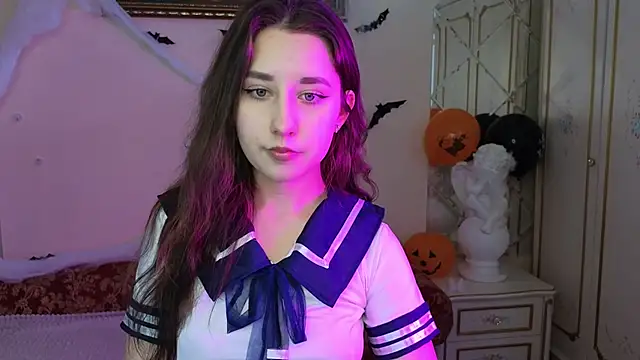 Eva Maller online show from 10.21.25