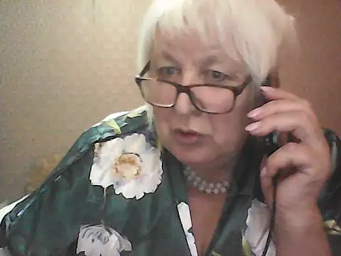 Alexia64231 online show from 09.25.25
