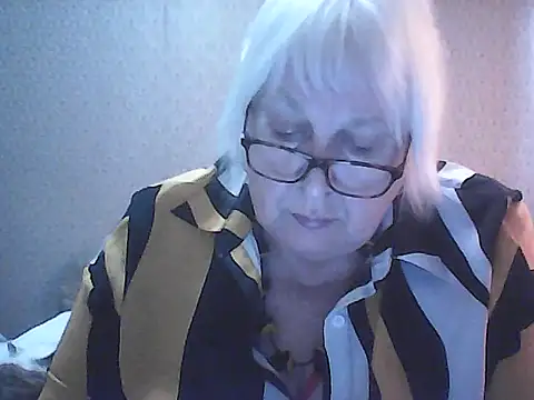 Alexia64231 online show from 09.26.25