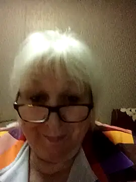 Alexia64231 online show from 11.20.25